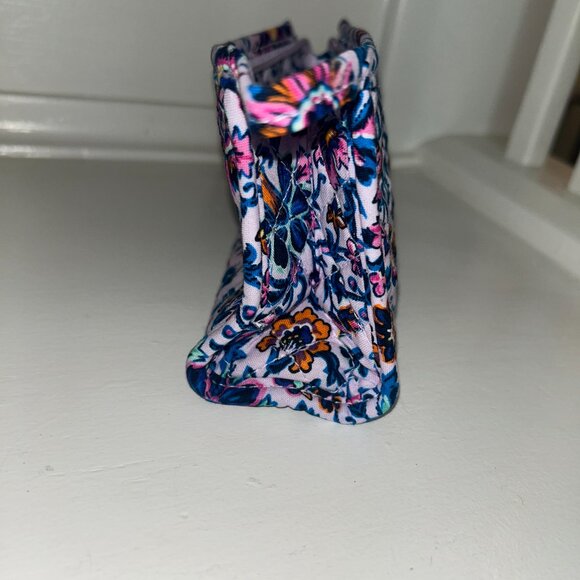 Vera Bradley Mini Trapeze Cosmetic bag - Picture 3 of 6